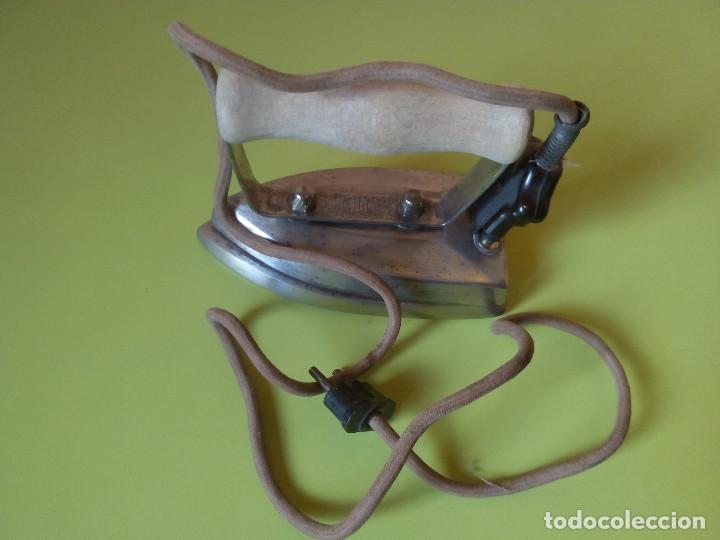 Antig&uuml;edades: Plancha electrica - Foto 6
