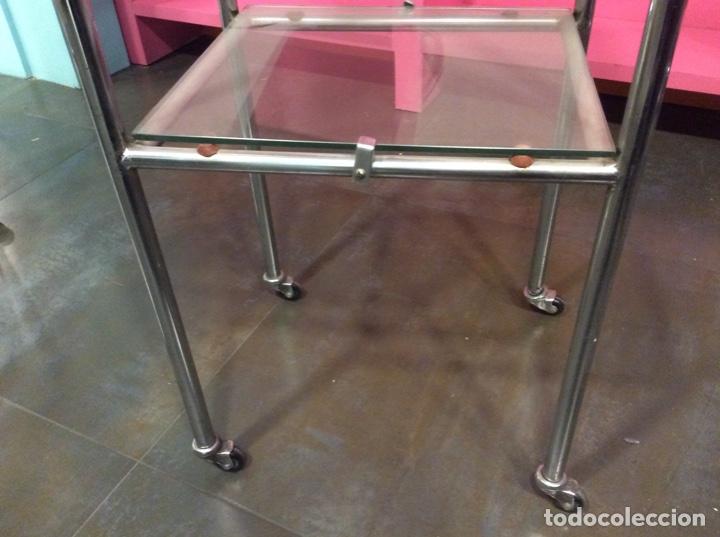 Antig&uuml;edades: Mesa con ruedas y B&aacute;scula bebes m&eacute;dico marca seca. Marca seca. - Foto 4