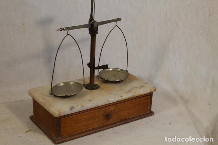 Antig&uuml;edades: BALANZA DE PRECISION GRANATARIO - Foto 3