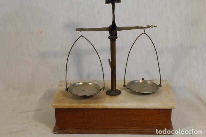 Antig&uuml;edades: BALANZA DE PRECISION GRANATARIO - Foto 4