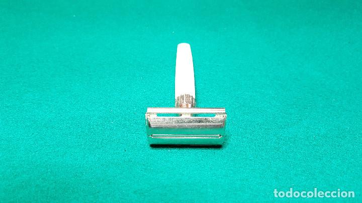Antig&uuml;edades: MAQUINILLA GILLETTE SLIM TWIST - Foto 4