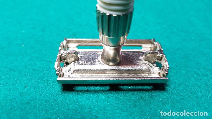 Antig&uuml;edades: MAQUINILLA GILLETTE SLIM TWIST - Foto 5
