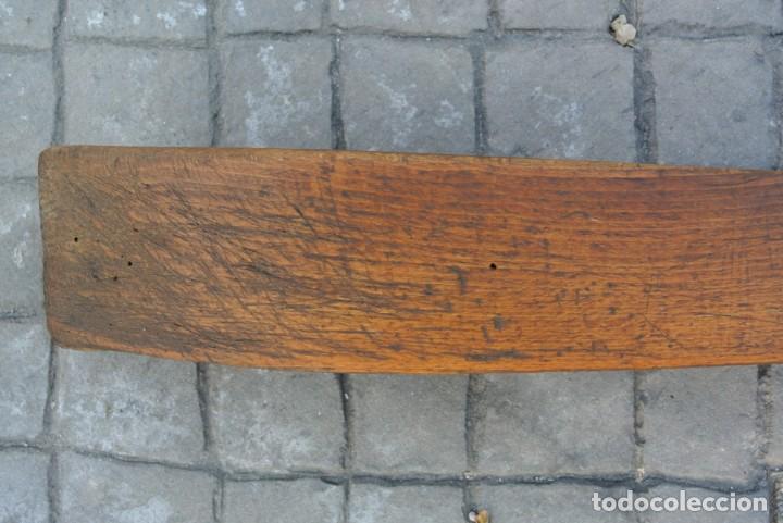 Antig&uuml;edades: UTIL PARA HACER APARGATAS - Foto 4