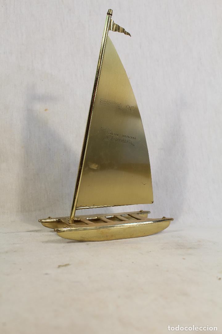 Antig&uuml;edades: catamar&aacute;n en bronce con publicidad - Foto 1