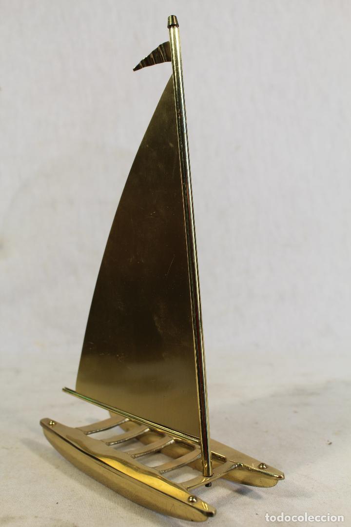Antig&uuml;edades: catamar&aacute;n en bronce con publicidad - Foto 2