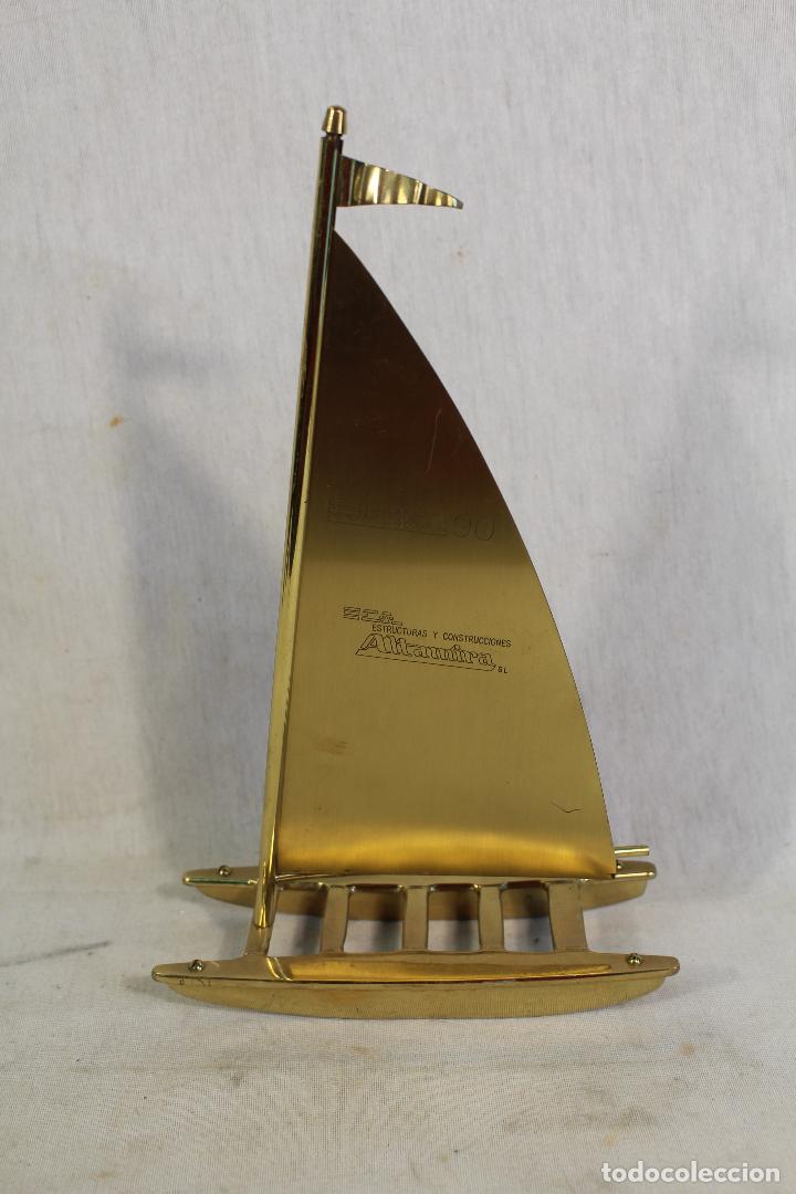 Antig&uuml;edades: catamar&aacute;n en bronce con publicidad - Foto 4