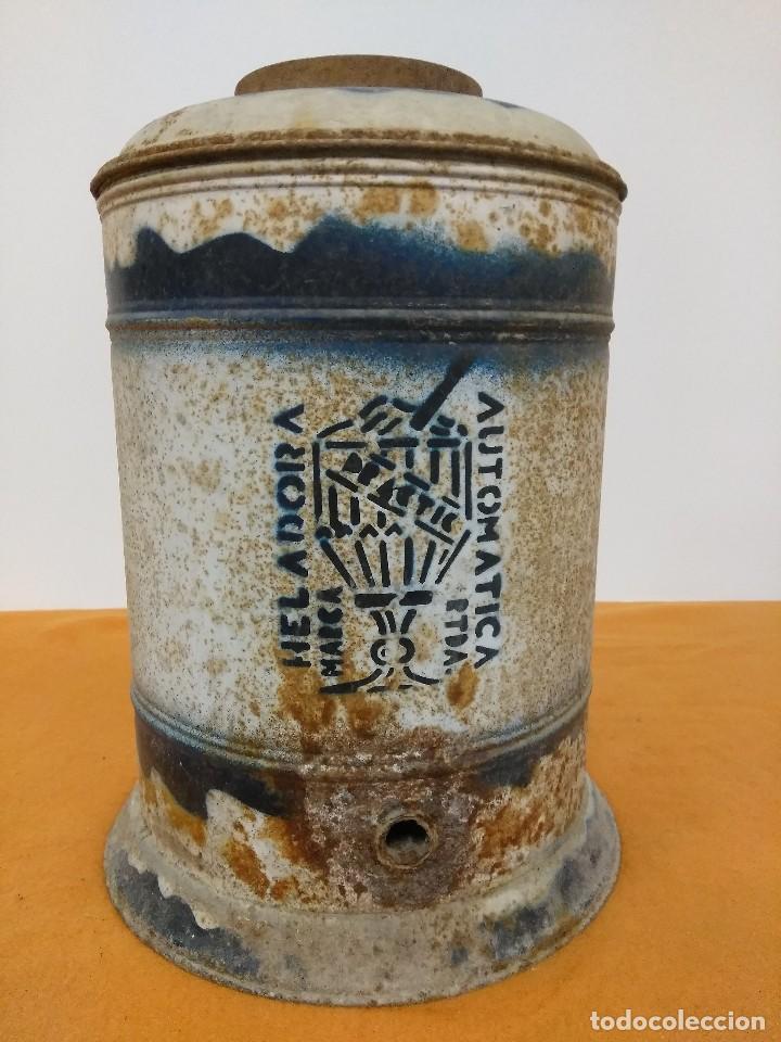Antig&uuml;edades: Antigua heladera - Foto 1