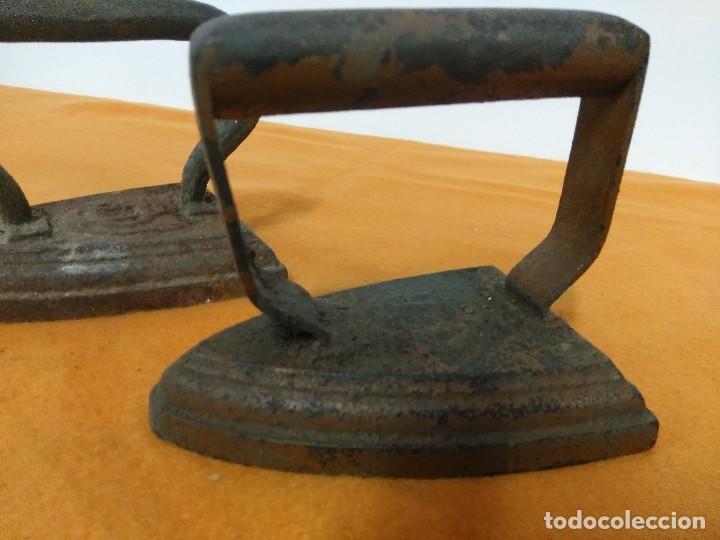 Antig&uuml;edades: LOTE DE ANTIGUAS PLANCHA DE CARBON - Foto 7