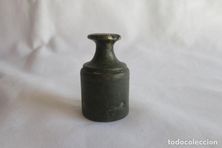Antig&uuml;edades: pesa de media libra Catalana - Foto 1