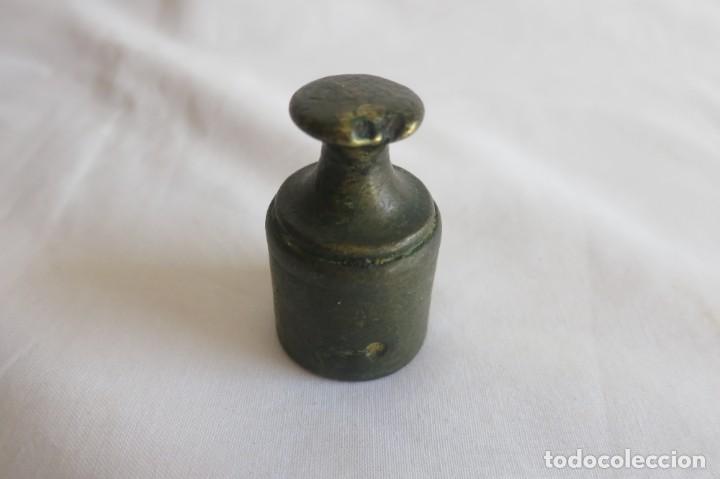 Antig&uuml;edades: pesa de media libra Catalana - Foto 3