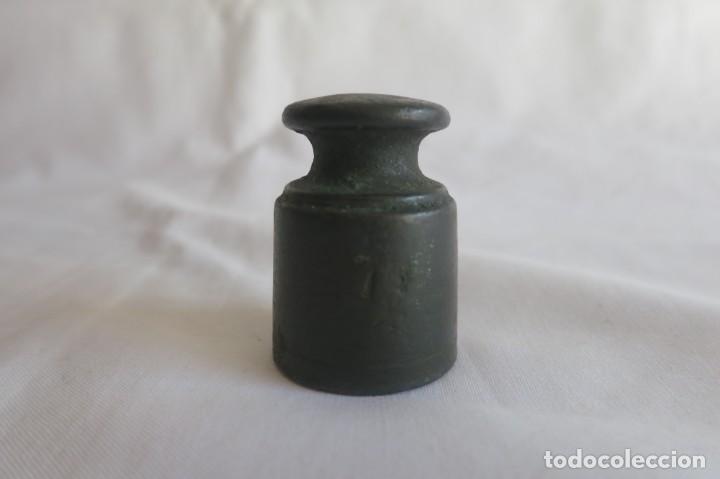 Antig&uuml;edades: Pesa de media libra 1774 estrella - Foto 1