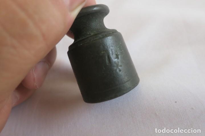 Antig&uuml;edades: Pesa de media libra 1774 estrella - Foto 2