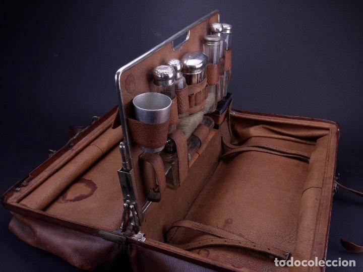 Antig&uuml;edades: BOLSO EQUIPAJE DE AFEITADO Y ASEO - Foto 1