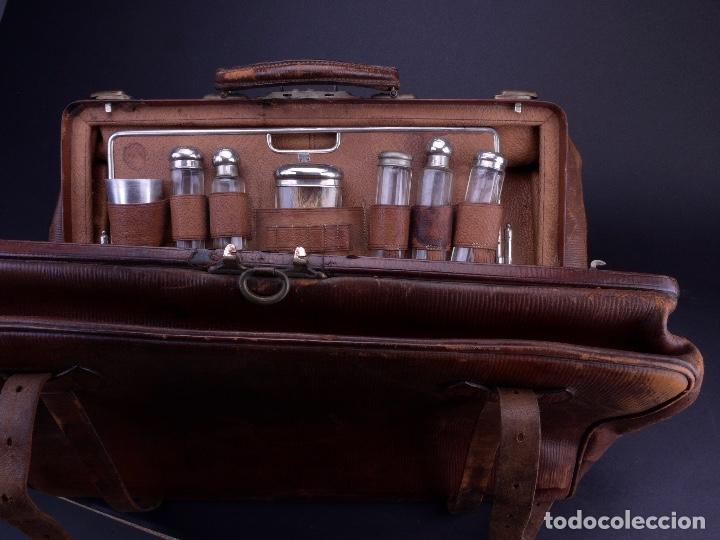 Antig&uuml;edades: BOLSO EQUIPAJE DE AFEITADO Y ASEO - Foto 7
