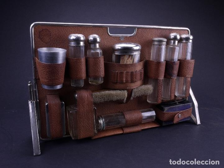 Antig&uuml;edades: BOLSO EQUIPAJE DE AFEITADO Y ASEO - Foto 10