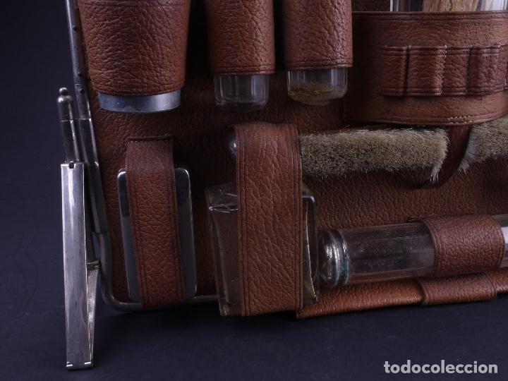 Antig&uuml;edades: BOLSO EQUIPAJE DE AFEITADO Y ASEO - Foto 11