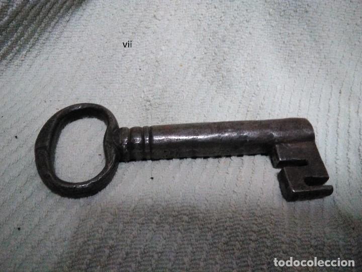 Antig&uuml;edades: Antigua llave de hierro - Foto 1