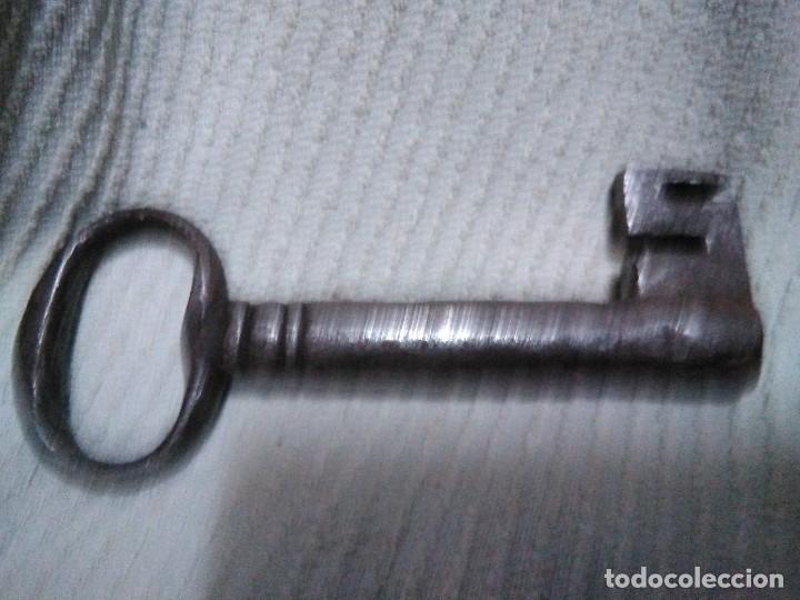 Antig&uuml;edades: Antigua llave de hierro - Foto 4