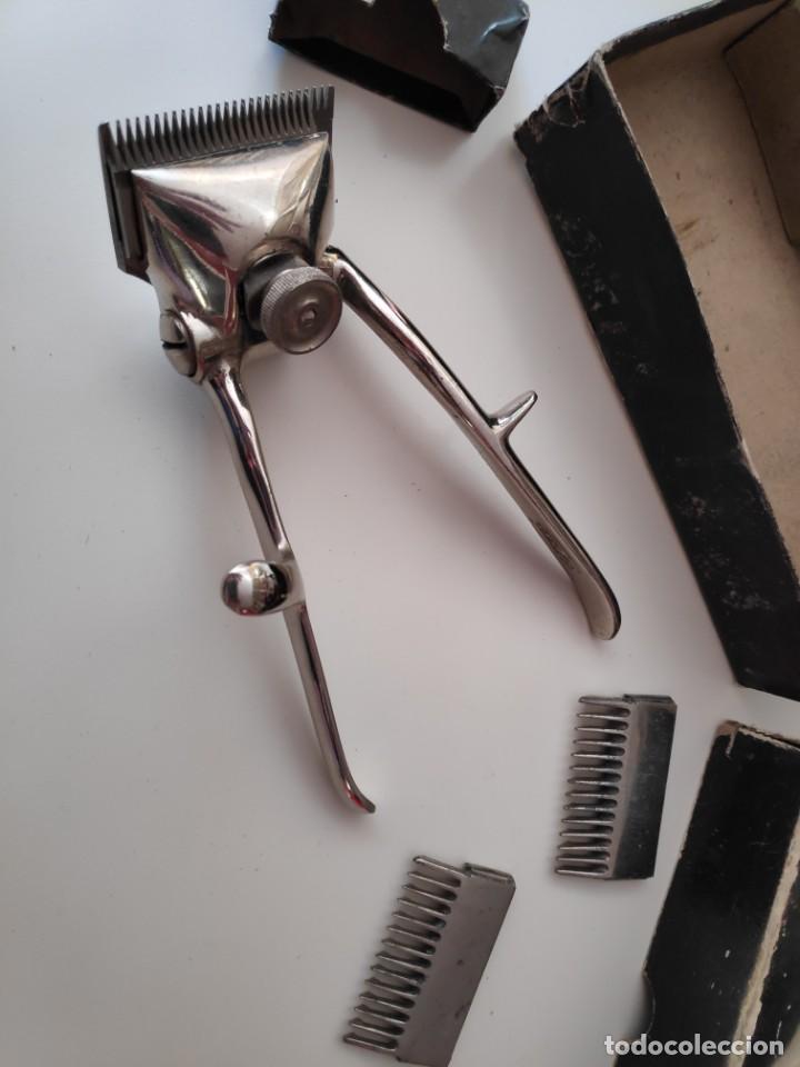 Antig&uuml;edades: Antigua maquinilla de cortar el pelo - Foto 2