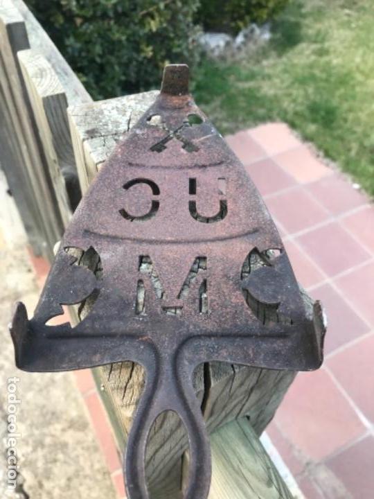 Antig&uuml;edades: Soporte plancha, hierro, Mondragon - Foto 4