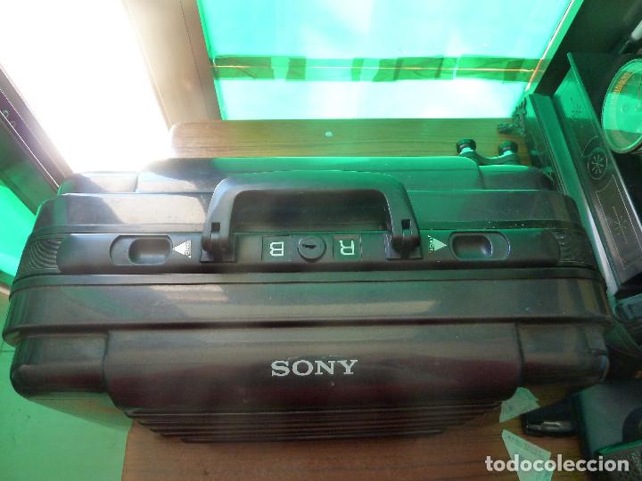 Antig&uuml;edades: CAMARA DE VIDEO SONY CCD-TR55E CON EXTRAS - Foto 17
