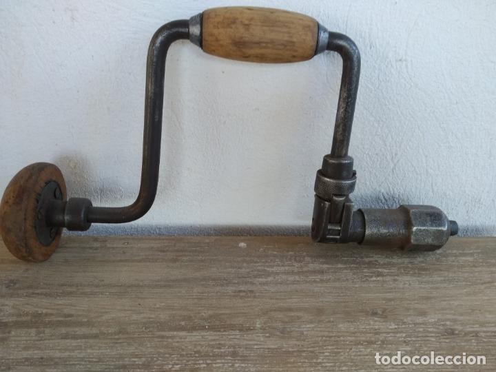 Antig&uuml;edades: Taladro o berbiqu&iacute; con carraca antiguo - Foto 1