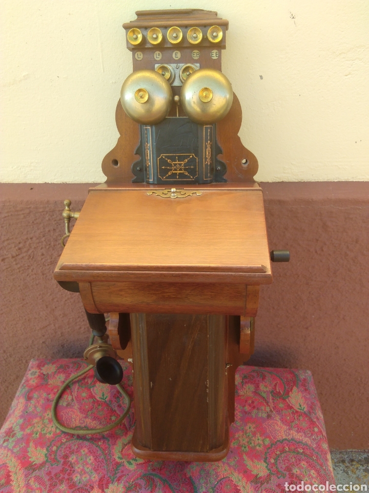 Tel&eacute;fonos: Antiguo Telefono de Pared en madera - Foto 1