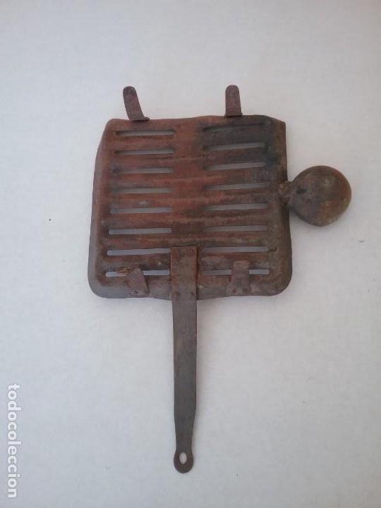 Antig&uuml;edades: Antiguas parrillas de forja - Foto 2