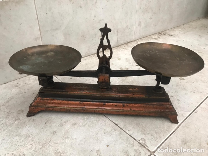 Antig&uuml;edades: Peque&ntilde;a balanza de precisi&oacute;n force 1 Kg. - Foto 1