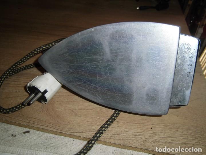 Antig&uuml;edades: plancha electrica solac 110/125v - Foto 2
