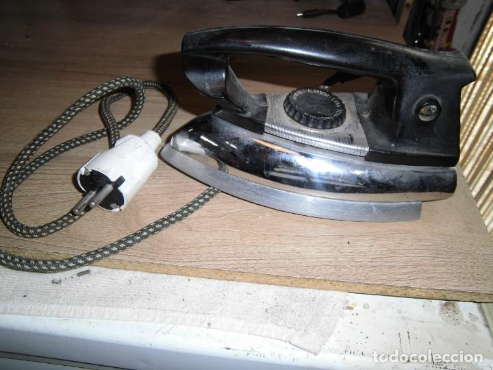 Antig&uuml;edades: plancha electrica solac 110/125v - Foto 5