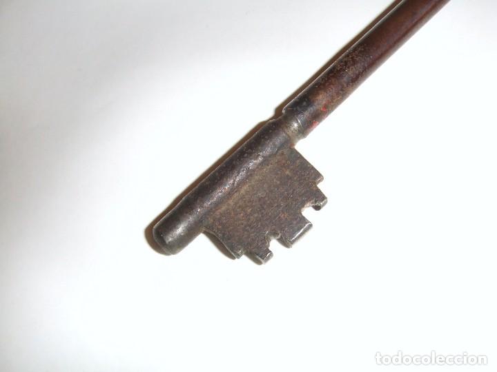 Antig&uuml;edades: ANTIGUA LLAVE DE HIERRO 11,5 CM - Foto 7