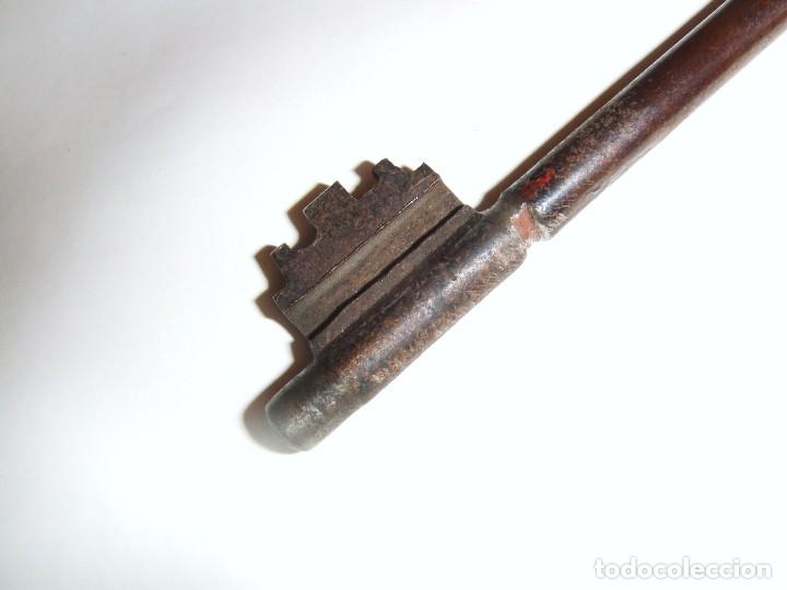 Antig&uuml;edades: ANTIGUA LLAVE DE HIERRO 11,5 CM - Foto 9