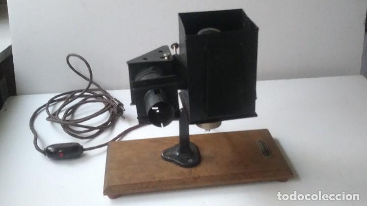 Antig&uuml;edades: antiguo proyector falta tapa - Foto 1