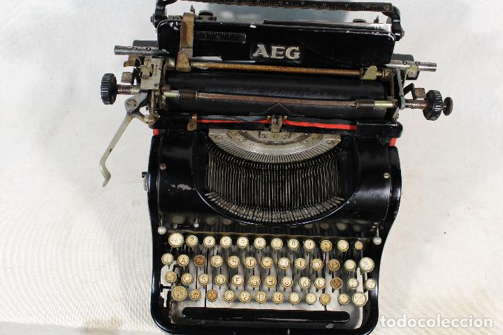 Antig&uuml;edades: maquina de escribir AEG - Foto 4
