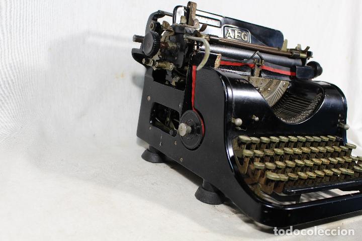Antig&uuml;edades: maquina de escribir AEG - Foto 5