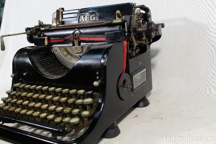 Antig&uuml;edades: maquina de escribir AEG - Foto 6