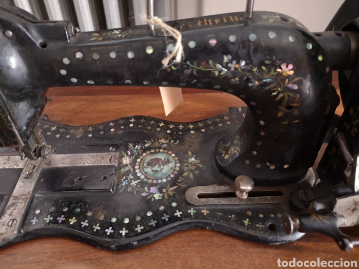 Antig&uuml;edades: M&aacute;quina de coser - Foto 3