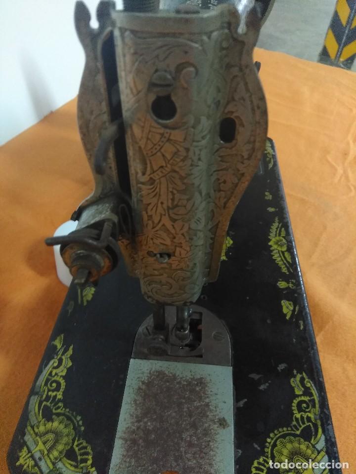 Antig&uuml;edades: M&Aacute;QUINA DE COSER SINGER - Foto 6