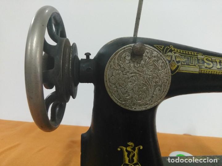 Antig&uuml;edades: M&Aacute;QUINA DE COSER SINGER - Foto 8