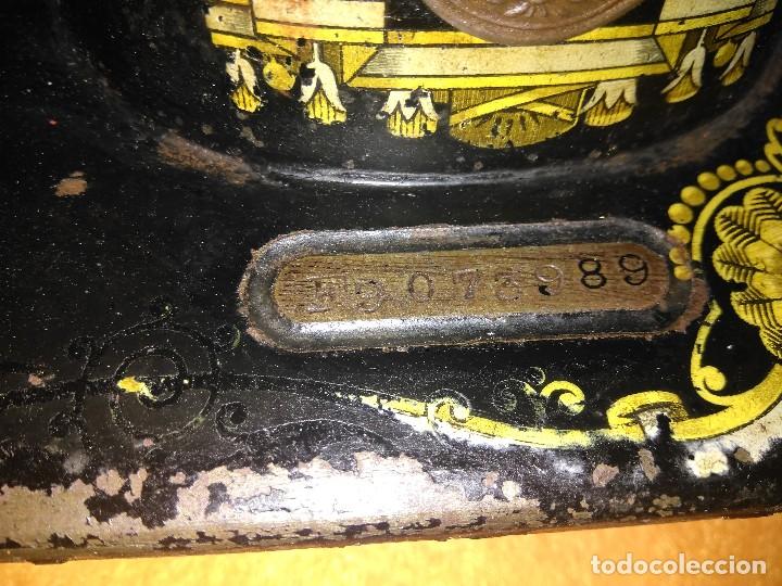 Antig&uuml;edades: M&Aacute;QUINA DE COSER SINGER - Foto 9