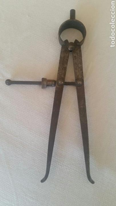 Antig&uuml;edades: Antiguos compases de metal - Foto 2
