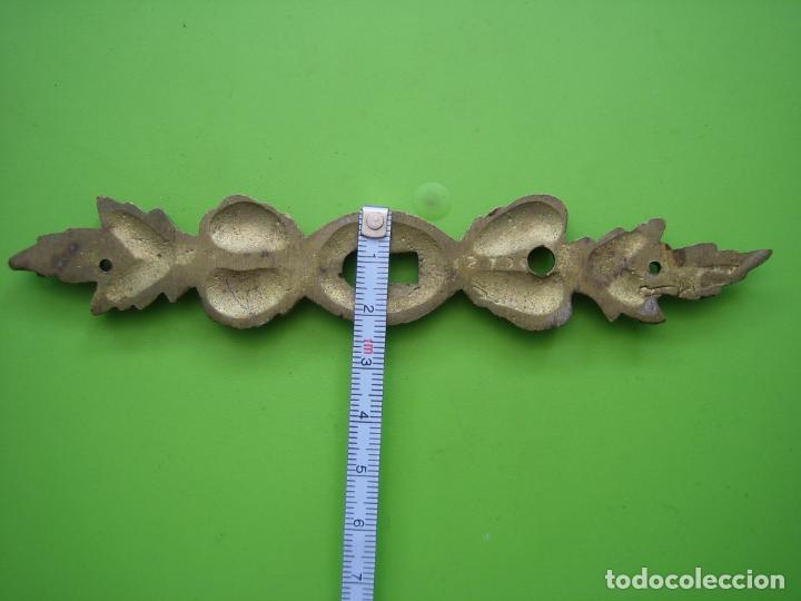 Antig&uuml;edades: Antiguo tirador de mueble en bronce - Foto 6