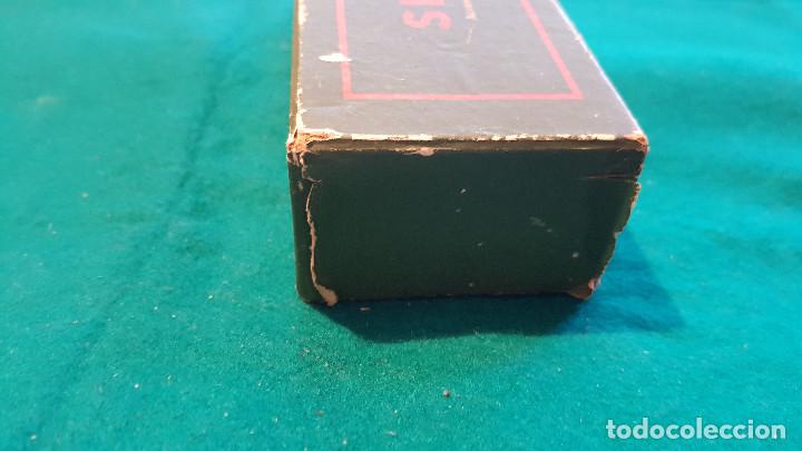Antig&uuml;edades: CAJA DE CARTON SINGER CON ACCESORIOS - Foto 13