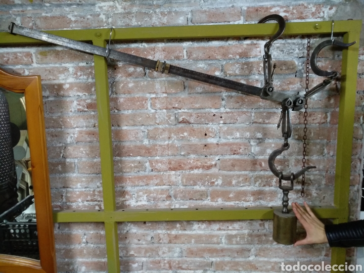 Antig&uuml;edades: Balanza romana, grande largo 111cm - Foto 3