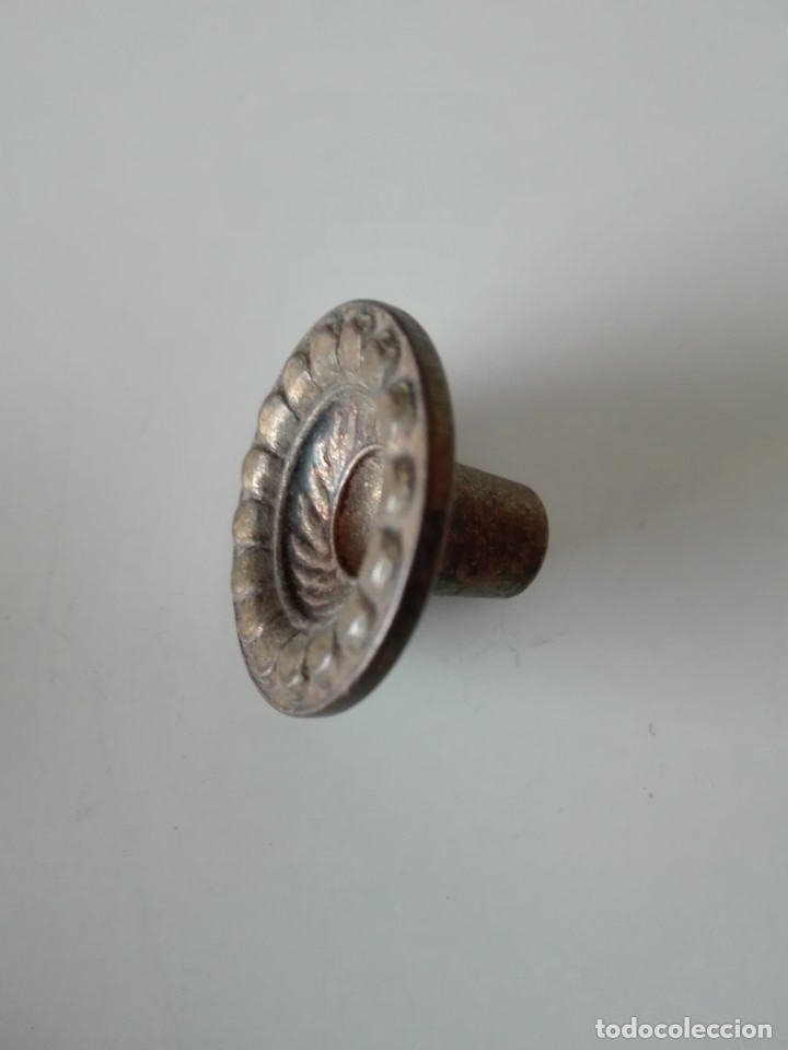Antig&uuml;edades: Pomo metal dorado - Foto 2