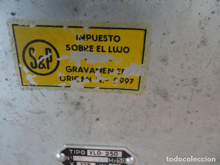 Antig&uuml;edades: Ventilador  de metal, funciona a 125v - Foto 6