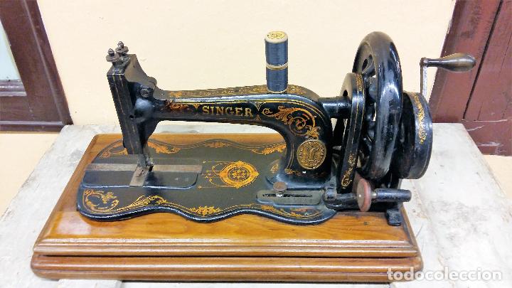 maquina singer, siglo xix. caja de caoba. - Comprar Máquinas de Coser