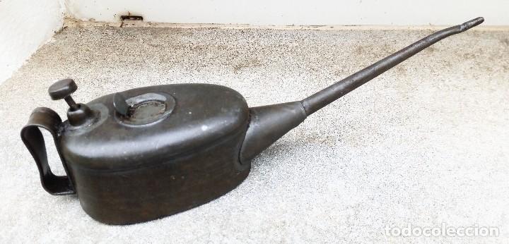 Antig&uuml;edades: ACEITERA O ENGRASADORA INDUSTRIAL - Foto 1