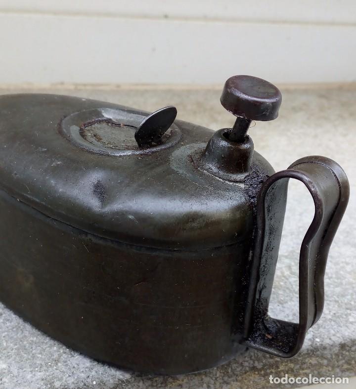 Antig&uuml;edades: ACEITERA O ENGRASADORA INDUSTRIAL - Foto 2